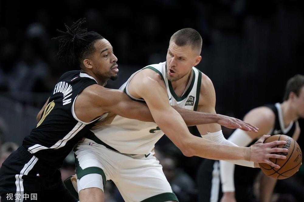 迫使对手陷 迫使对手陷