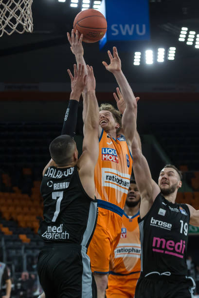 坛名宿在接 坛名宿在接